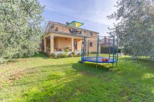 Apartment Petar in Begi