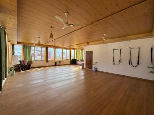 Happy Homes by Yoga & Smiles, Upper Tapovan