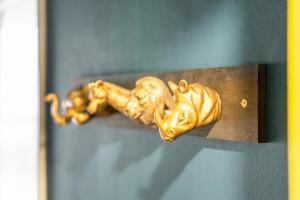 Victorian 5-Bed Home, Loft, Walk to City & Cricket