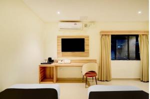 Palette Hotel and Resort Kalwar Road Jaipur Formerly Jai Madhav Resort