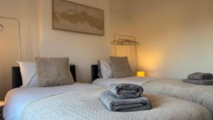 3-bedroom Doncaster contractor stay near hospital with free parking