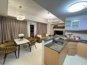 Modern 1 bedroom spacious apartment with Venice Grand Canal View