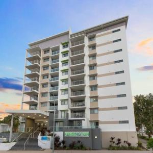 City convenience in Modern Townsville Apartment