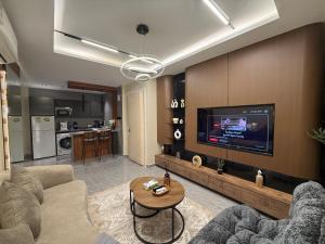 Luxury apartment, Total privacy, smart access,Next to Metro station 110