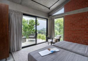 LohonoStays Villa Amani 8B