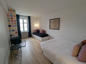 Chambre Les Emaux, Au Lampadaire Briarois