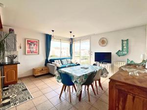 Brise Marine - Appartement 2 chambres avec balcon, vue mer & parking privé à 30 m de la plage