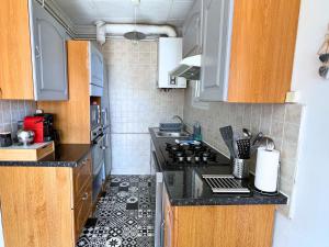 Brise Marine - Appartement 2 chambres avec balcon, vue mer & parking privé à 30 m de la plage