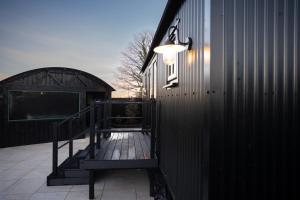 Friels Fairytree Oak Lodge