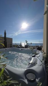 3-bedroom beach villa with a pool and jacuzzi in Green Coast Palase