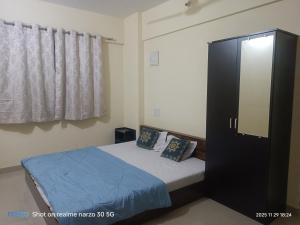 Bed And Breakfast At Pushpanjali Residency Ghodbunder Road Thane West