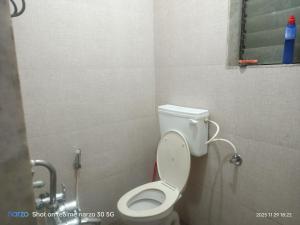 Bed And Breakfast At Pushpanjali Residency Ghodbunder Road Thane West
