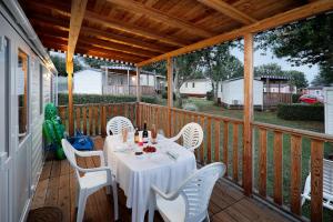 Albatross Mobile Homes on Camping Bella Italia Sardinia