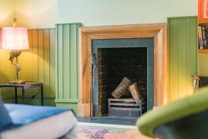 Peacock & Pebble Cottage by Keepers Cottages