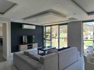 Penthouse supreme large patio 401
