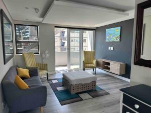 Penthouse supreme large patio 401