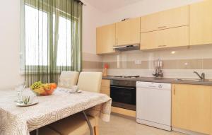 2 Bedroom Gorgeous Apartment In Nin