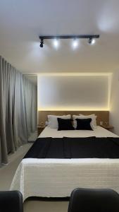 Studio completo a passos da Beira Mar no Meireles