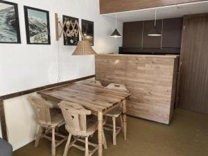 Appartement T3 Sud, skis aux pieds, animaux admis - FR-1-574-74