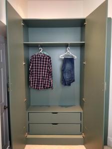 Heart of London bright apartment