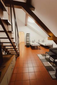 Central Living Apartments