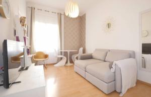 Modern and Elegant Barcelona Apartment