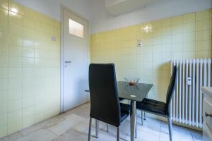 Xolargos Next to Metro Deluxe