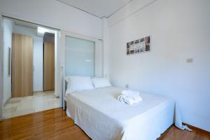 Xolargos Next to Metro Deluxe