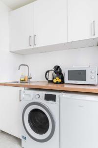 2 pieces renovee a neuf Paris 5 - 4P