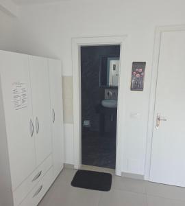 AJ Studio Apartments