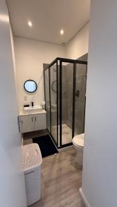 Sea Point - 6 Sleeper Coastal Cottage