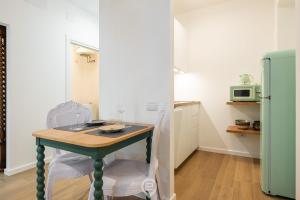 Camis Corner - Heart of Cagliari