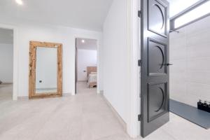 Luxury White House Apartment - By Lanzarote Vacation Homes