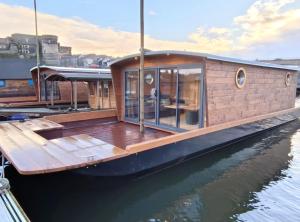 La toue Vent dAnjou - Bateau traditionnel de la Loire