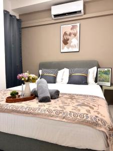 S6-03 Metrocity Square Condominium-3R2B-8 Pax