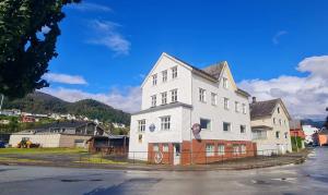 Sauda Bed & Breakfast