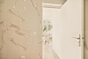 Saint Tropez High Standing 2