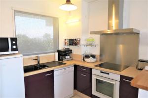 Superbe appartement avec WIFI, petite vue mer à TREGASTEL - Réf 26