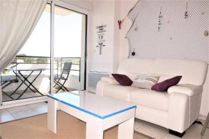 Superbe appartement avec WIFI, petite vue mer à TREGASTEL - Réf 26