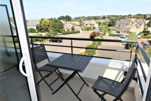 Superbe appartement avec WIFI, petite vue mer à TREGASTEL - Réf 26