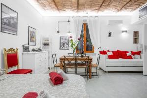 Dolce Vita exclusive paradise in Rome