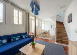 Blue House - Parking - Maison Centre Ville Reims - Proche Gare