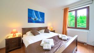 Villa Tara with beautiful heated pool by Villas Gu