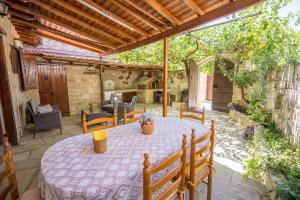 Maison Des Vignes Lofou