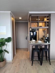 AR Studio Ejecutivo Metro Ecuador con WiFi & Smart TV en Radal