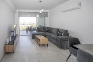 Rotiana 3Bed Apt w Roof Garden