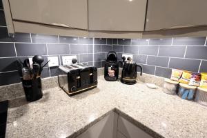 2 Bed, Sleeps 8 Ledbury High Street