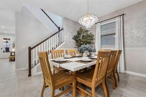 2332 Distant Sun Trail