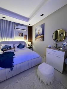 استوديو بي لونا