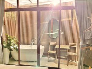 Bangsaen Cabana บางแสน คาบาน่า